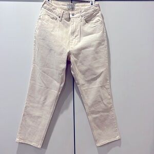 NWOT Everlane ecru 28 curvy cheeky crop jeans